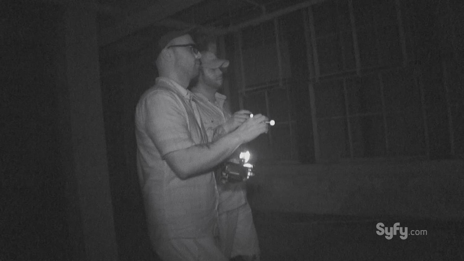 Ghost Hunters - Bonus Scene - A Little Night Music Ghost Hunters - Bonus Scene - A Little Night Music