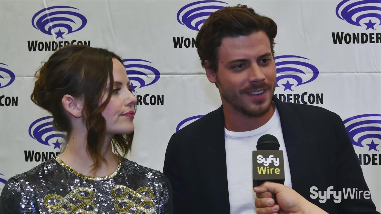Midnight, Texas Cast on Adapting The Novel, What To Expect Midnight, Texas Cast on Adapting The Novel, What To Expect