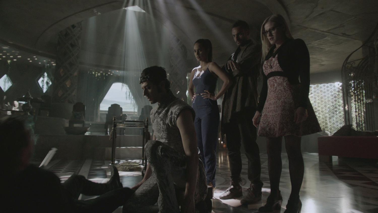 The Magicians Season 2: Trailer The Magicians Season 2: Trailer