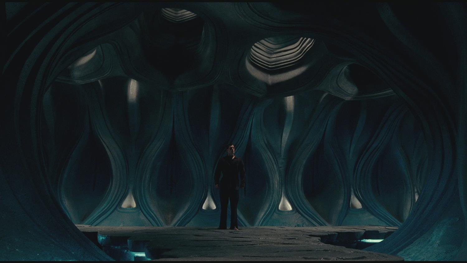 Justice League: Deleted Scene - Superman's New Suit Justice League: Deleted Scene - Superman's New Suit