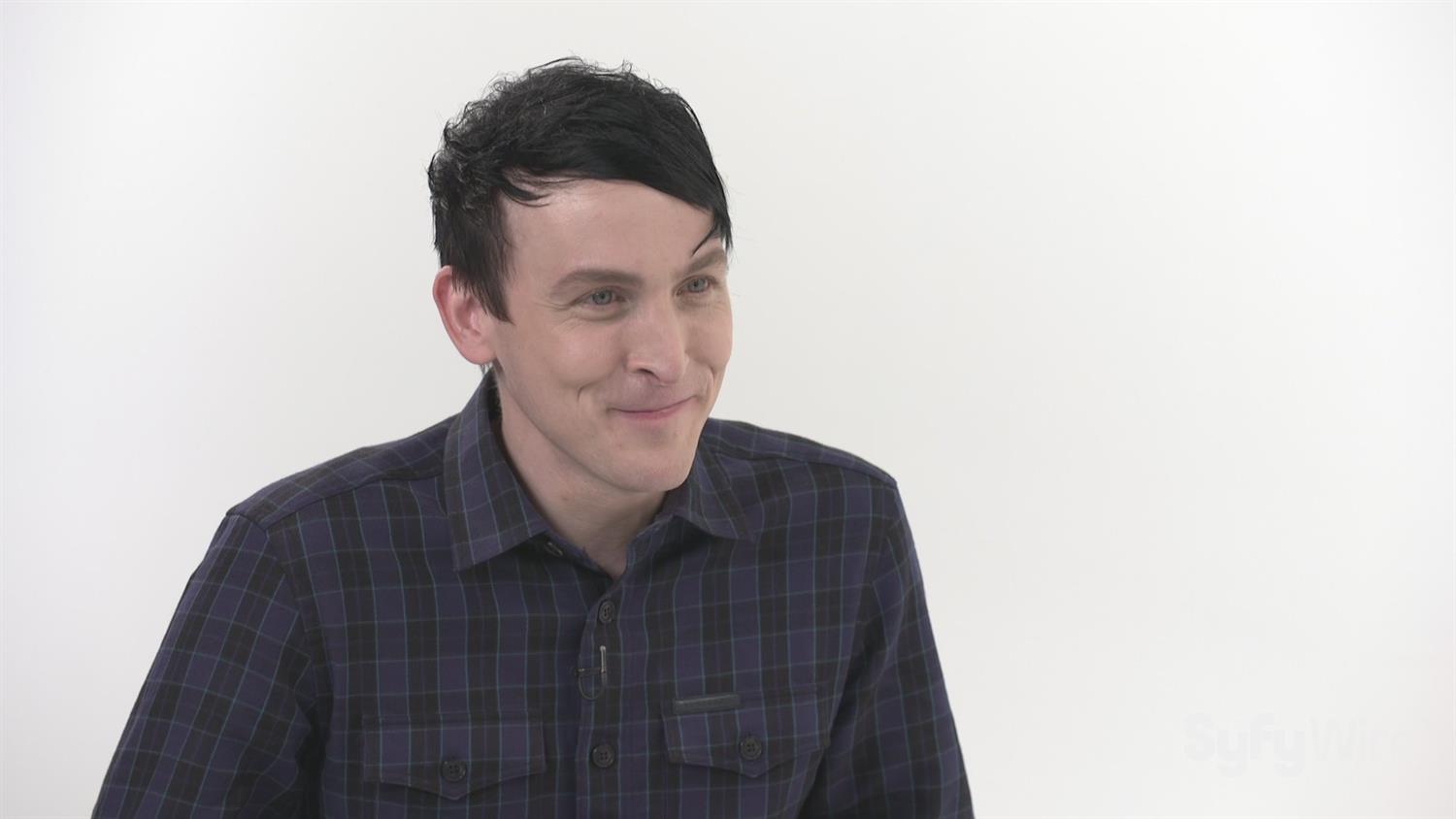 Gotham's Robin Lord Taylor on the Show's Homage to Batman Returns Gotham's Robin Lord Taylor on the Show's Homage to Batman Returns