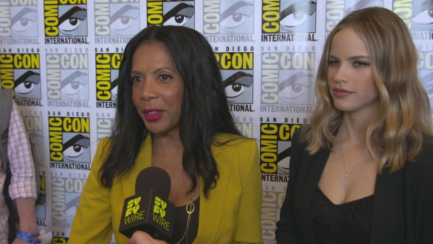 The Orville Cast: It's Like Star Trek, But Funny The Orville Cast: It's Like Star Trek, But Funny